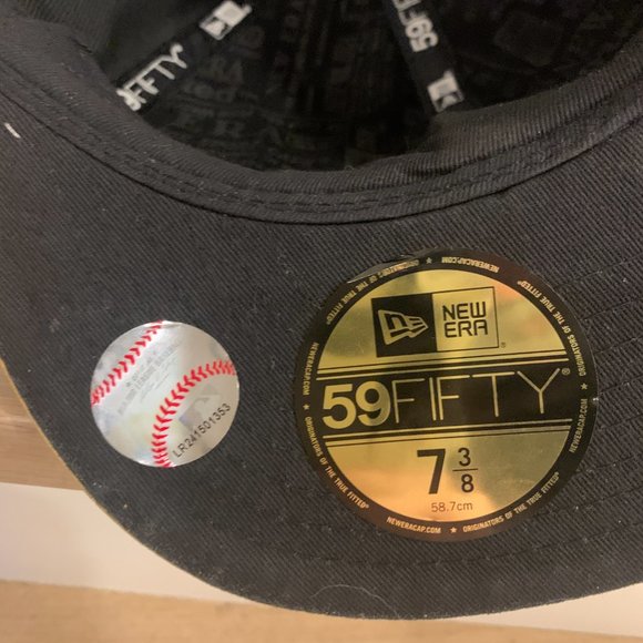 59Fifty NewEra San Francisco Giants MLB Size 7 1/2 Full Back Black and Gold Hat - Picture 6 of 6